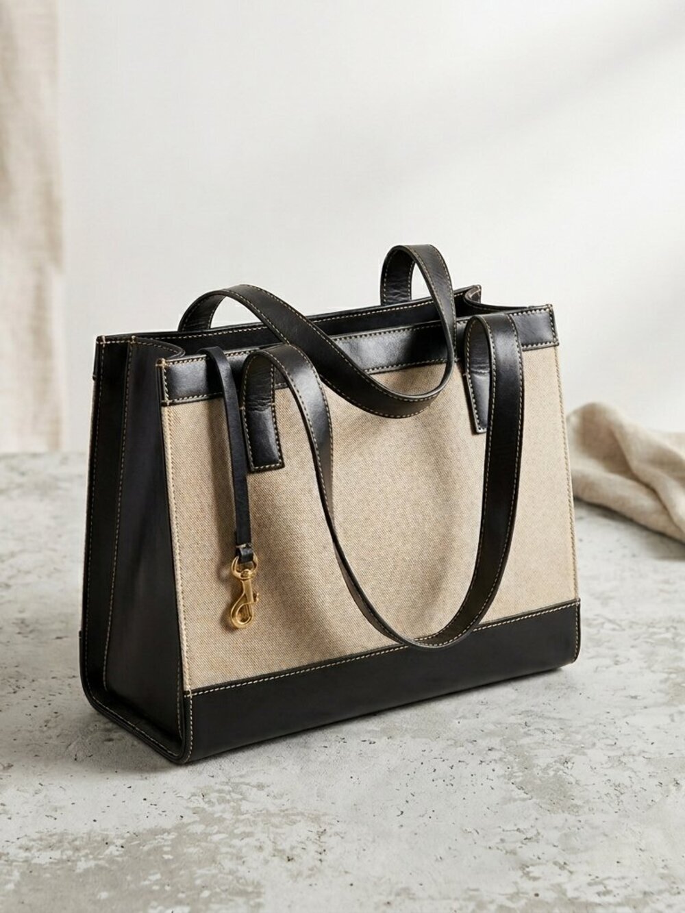Tan and Black Large Leather Purse Bag Franklin Covey with accessory pouch